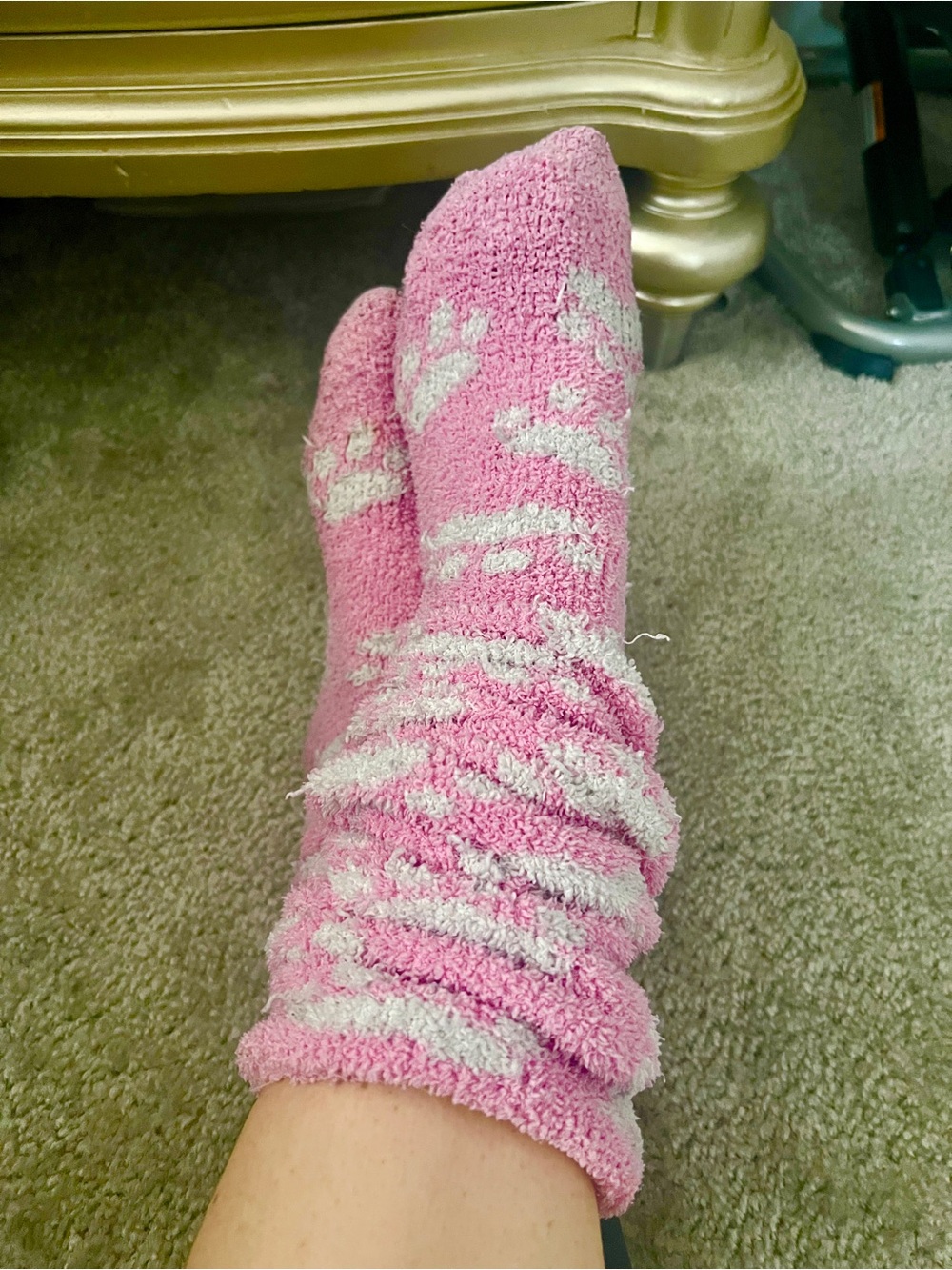 Slouchy Pink Fuzzy Plush Slipper Socks 🥿 Cozy Loungewear